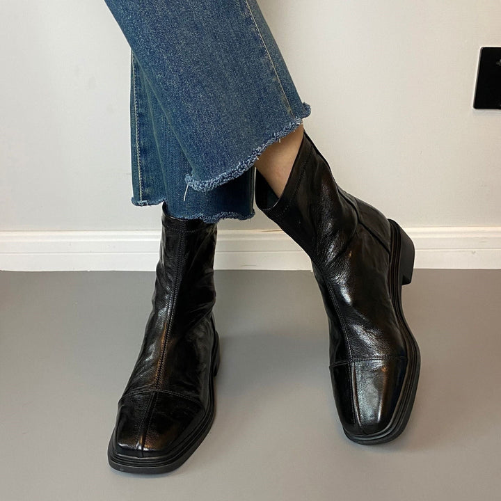 Women's Leather Boots – Square Toe, Patterned Rubber Sole