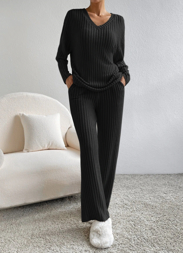 Women's Straight-Leg Pants – Lightweight Fluid Fabric Relaxed Trousers
