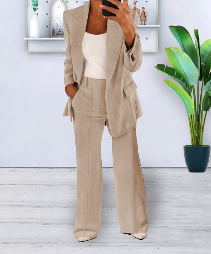 Women’s Two Piece Suit Set – Relaxed Tailored Trousers & Blazer