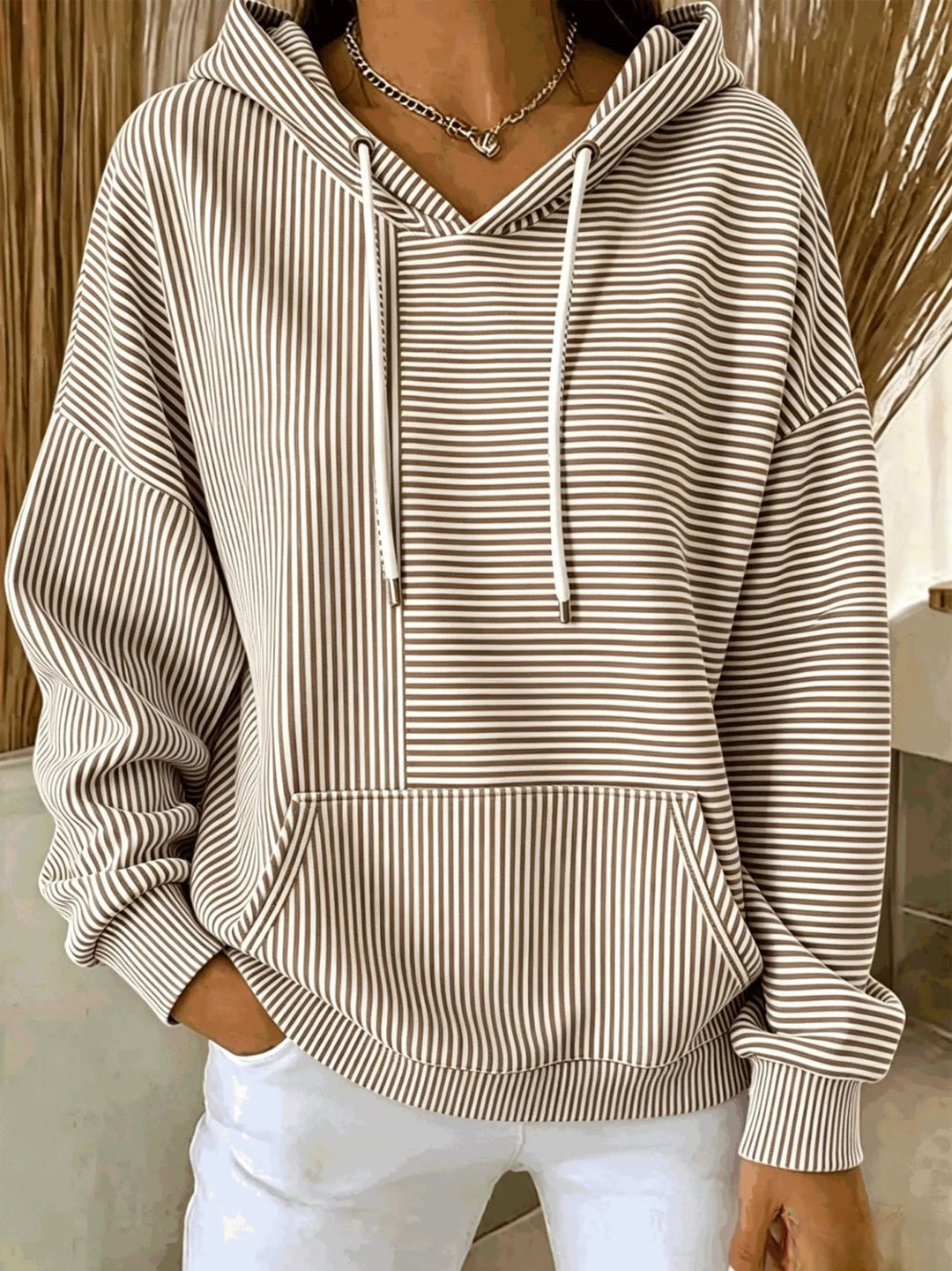 Women's Relaxed Fit Hooded Hoodie – Printed Pocket Design
