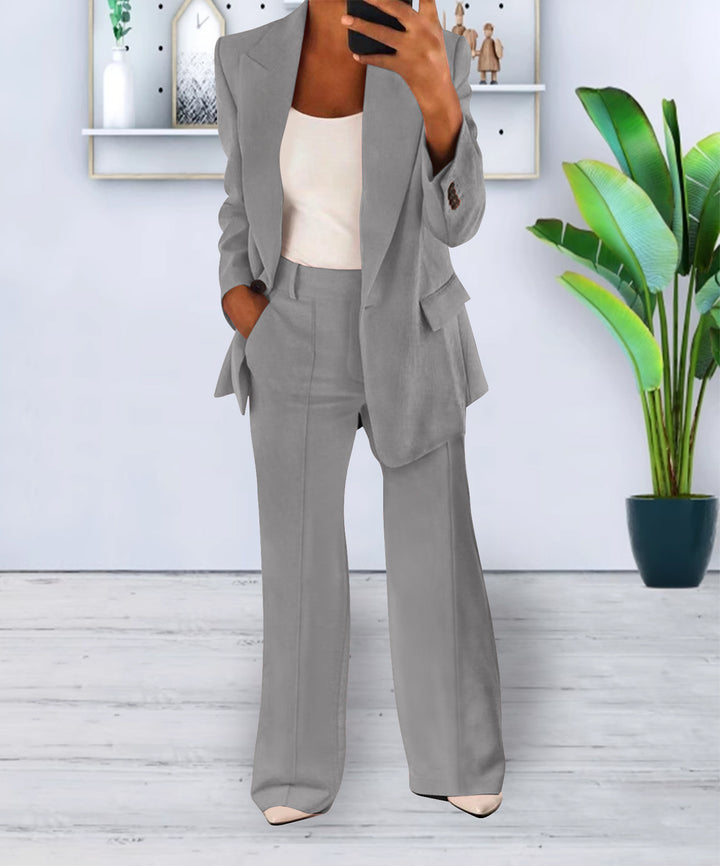Women’s Two Piece Suit Set – Relaxed Tailored Trousers & Blazer